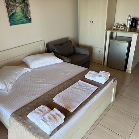 George Hotel Rooms&Suites Himarë Exteriér fotografie