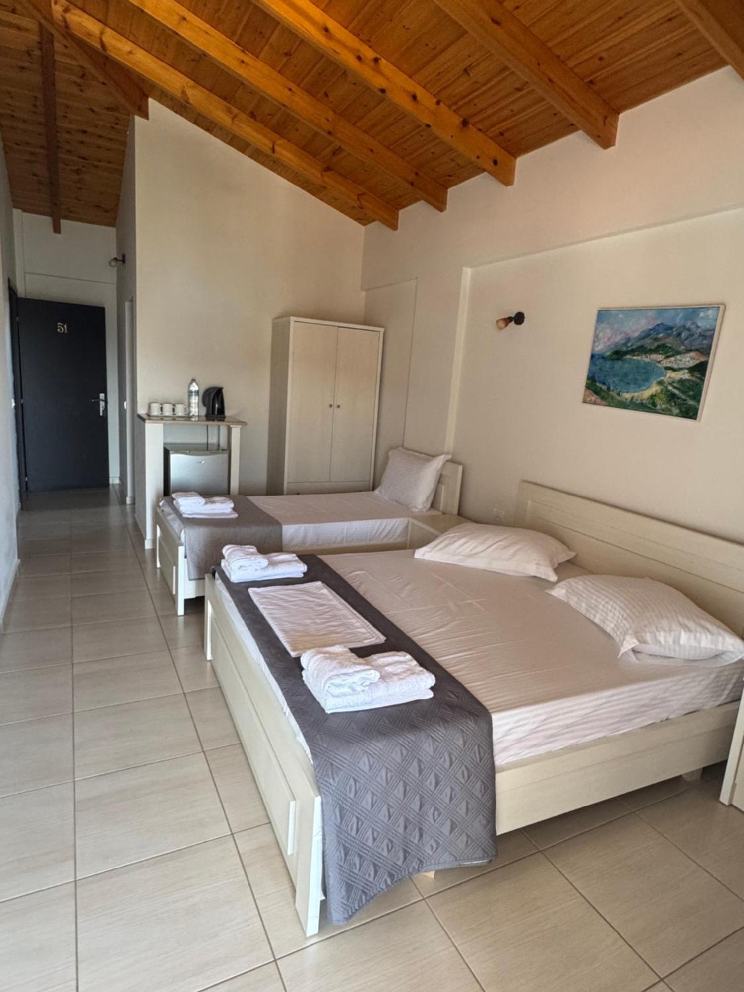 George Hotel Rooms&Suites Himarë Exteriér fotografie